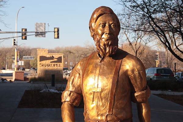 Close up photograph of bronze statue