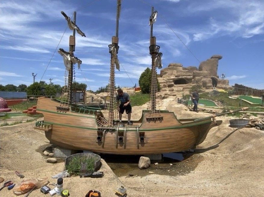 SandVenture Pirate Ship Platform Example